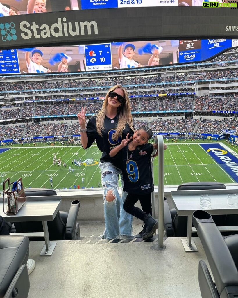 Khloé Kardashian Instagram - We had such a great time at the Rams game!!! Thank you to the Stafford’s for inviting True and I! 💙💛 True’s first football game and it couldn’t have been a better time!!! @kbstafford89 you and your girls are the best!