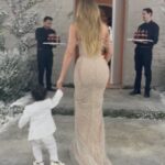Khloé Kardashian Instagram - The way they love him 🥰