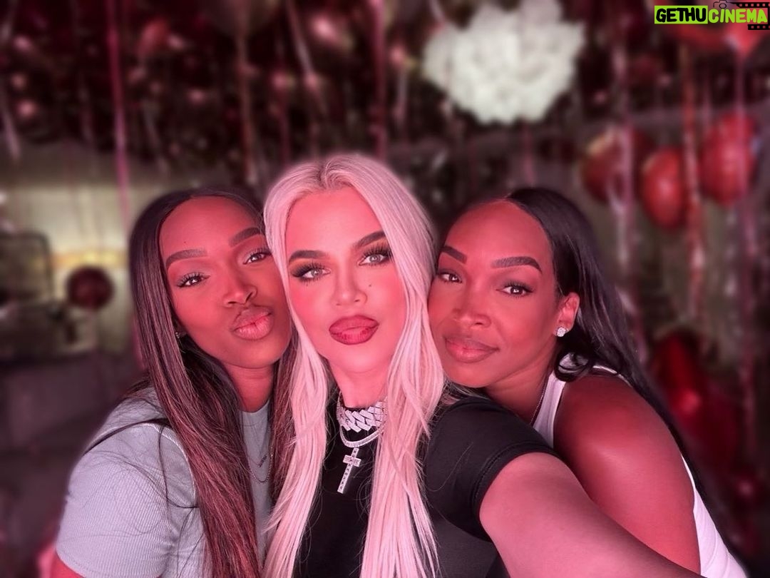 Khloé Kardashian Instagram - 20 plus years baby!