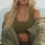 Khloé Kardashian Instagram - The pieces you’ve been waiting for… Drop TWO of my edit is finally here 🖤 Shop my fav looks online and in stores at @fabletics now. #FableticsxKhloe