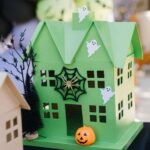Khloé Kardashian Instagram - 🧡🎃 our annual pumpkin decorating party 🎃🧡 Balloons and event - @wildchildparty Crafts - @little_artist_party Candy wall - @thecandycoach Desserts - @cakegourmetsugarservice Kids chairs - @platinumprophouse Signage - @creativeamme
