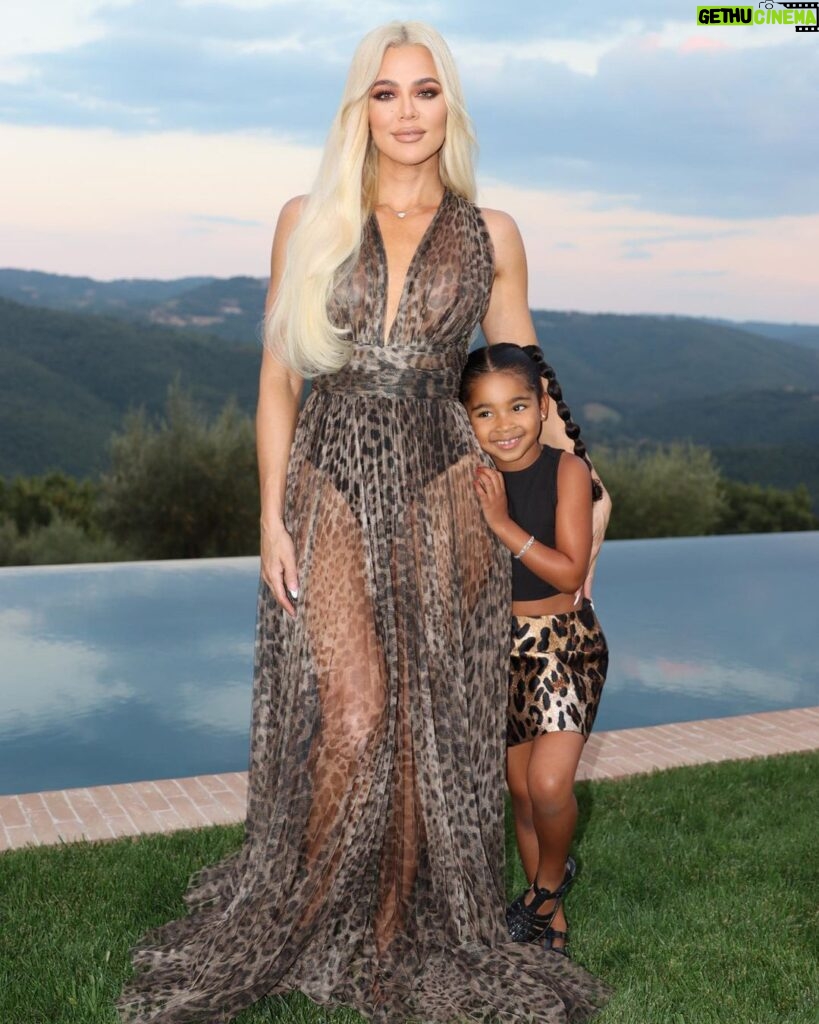 Khloé Kardashian Instagram - Dolce Twins in Leopard 🐆