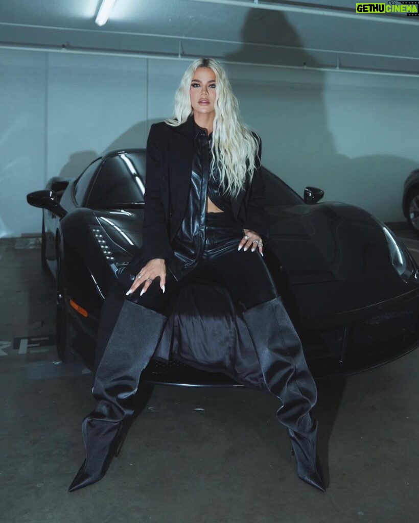 Khloé Kardashian Instagram - @goodamerican boots dropping 8/10 🖤🦇💣🌑