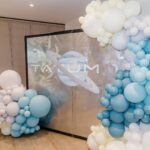 Khloé Kardashian Instagram - 🩵Love is in the details 🩵 Couldn’t do this without my angel @mindyweiss and @andrew_mindyweiss Delicious themed Food 👩‍🍳 @chefkla Photographer 📸 @johnandjoseph All little signs and details @creativeamme Balloons, jet packs, Tatum step and repeat @wildchildparty Kids Crafts @little_artist_party Cake and Dessert Table @cakegourmetsugarservice