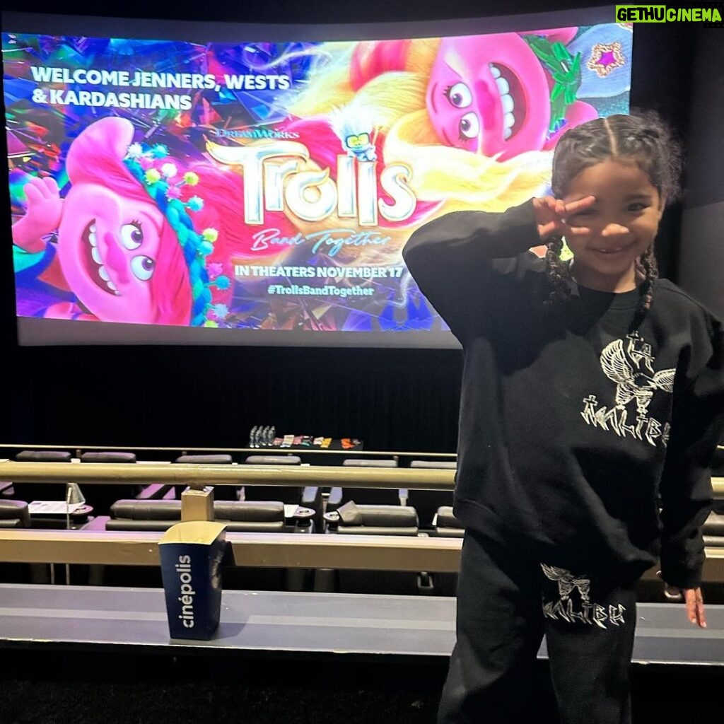 Khloé Kardashian Instagram - TROLLS!!! This was the cutest movie!!! We laughed and sang throughout the whole movie! @trolls thank you so much 🩷