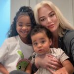 Khloé Kardashian Instagram - 🐻🐻Mommy’s cubs 🐼🐼