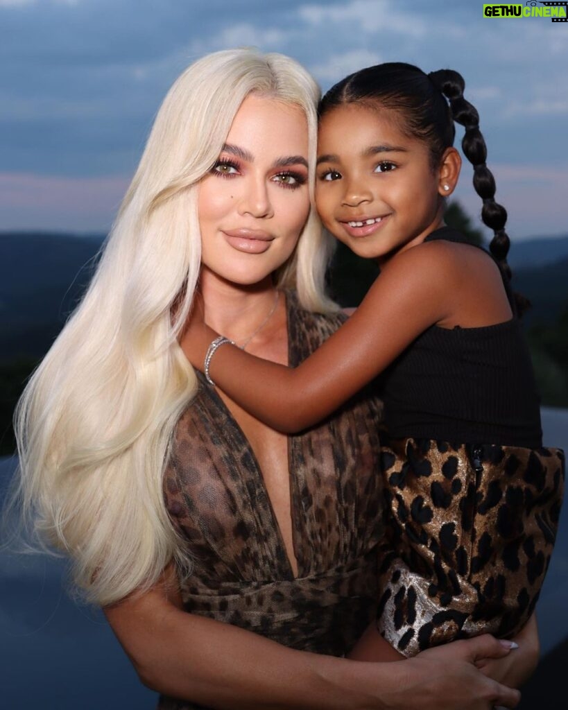 Khloé Kardashian Instagram - Dolce Twins in Leopard 🐆