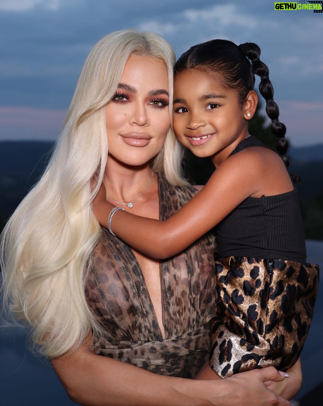 Khloé Kardashian Instagram - Dolce Twins in Leopard 🐆