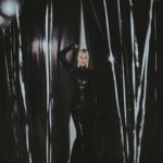 Khloé Kardashian Instagram – Show Stoppers 🖤