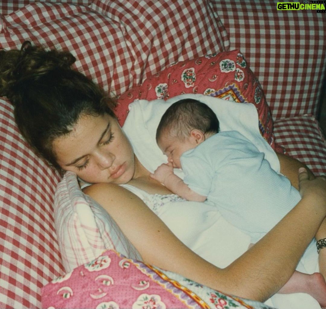 Khloé Kardashian Instagram - To the mother of all mothers. To the girl who can make anyone feel as if the universe is on their side. To the girl who makes everyone and anyone feel special and seen. You are a safe space. A space of love and serenity…. Happy birthday sweet @kyliejenner I know you don’t need me to tell you this but, Never stop being exactly who you are. You are love, peace, patience, grace, understanding, I can go on and on. You are the salt of the Earth. I love and respect so much about you! I learn so much from your patience and your ability to trust what life has in store for us. Your ability to trust life’s journey without fear. I will forever be indebted to God for blessing us with one another. I don’t think you fully understand this obsession I have with all of my siblings. It’s a beautiful addiction. One I am proud to have. I couldn’t survive without you guys. My biggest wish is that you understand how important you are on this planet. How many lives you have changed simply by being you and to take advantage of the chances we get to create beautiful memories with one another. After all memories are all we have at the end of the day. Cheers to collecting memories as if they are the most precious jewels in the world. Cheers to the one who always has my heart reaching for a little more of them Ky, My heart will forever love you