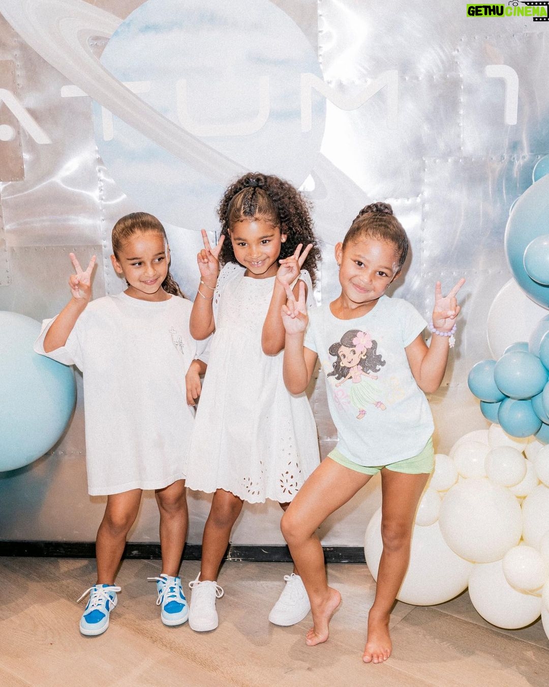 Khloé Kardashian Instagram - 🩵Tatum Turns 1 🩵
