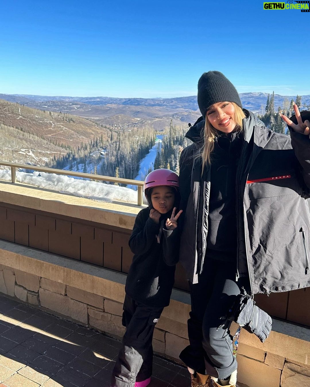 Khloé Kardashian Instagram - Deer Valley NYE 2023! Hello 2024!! Happy, healthy, blessed, and magical love wishes ✨