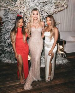 Khloé Kardashian Instagram - 🤍 until next year