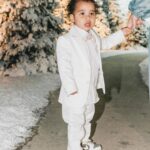 Khloé Kardashian Instagram – Christmas 2023 🩶🎄♥️