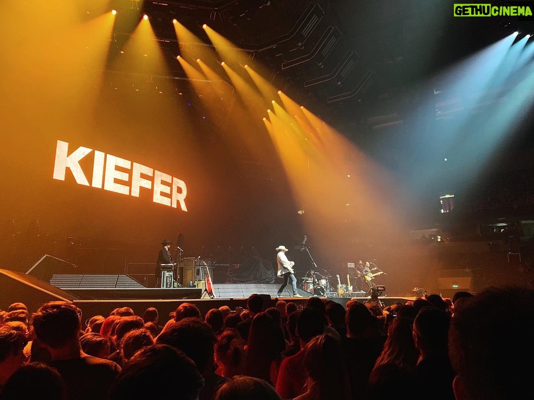 Kiefer Sutherland - 6.8K Likes - Sending you all some pictures from Riga opening up for @muse