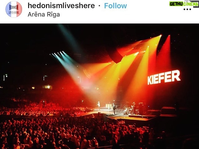 Kiefer Sutherland - 6.8K Likes - Sending you all some pictures from Riga opening up for @muse