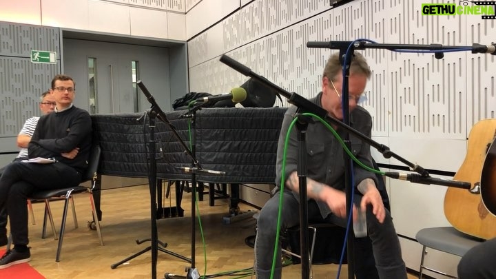 Kiefer Sutherland Instagram - Austin and I got to play at the BBC this morning in support of today’s album release.