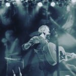 Kiefer Sutherland Instagram - The official video for “This Is How It’s Done” is now available on #youtube for your viewing please. Link in highlights. 🎥@completetours