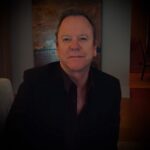 Kiefer Sutherland Instagram -