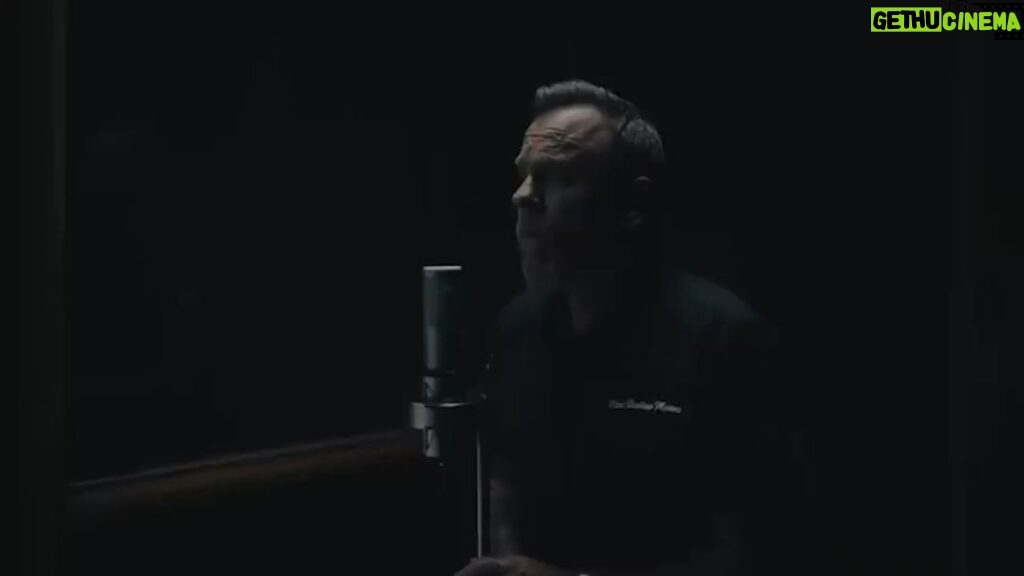 Kiefer Sutherland Instagram - BLOOR STREET IS OUT NOW Watch the video for the new single 'Chasing The Rain', stream 'Bloor Street' in full and order the album on Vinyl, CD and a limited run of cassettes (link in bio). "Music, whether touring or recording, has always been a personal extension of storytelling for me. I couldn’t be more excited to share these new songs and, hopefully sooner than later, play them for audiences around the world." - KS