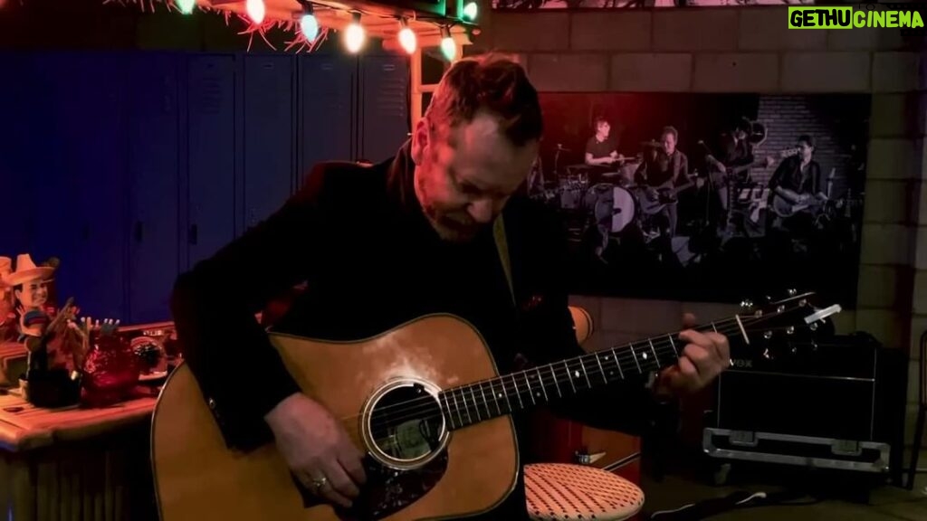 Kiefer Sutherland Instagram - County Jail Gate is from personal experience and there honestly is no sound I’ve learned more to hate… Hope I didn’t end this on a downer. Thanks for checking out some of the songs. Be well. Be safe. #songfortheday. Full video in stories.