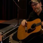Kiefer Sutherland Instagram - So Full Of Love is a pure expression of gratefulness and gratitude during a very difficult time (the pandemic). #songfortheday Link to full song in stories / Highlights