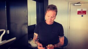 Kiefer Sutherland Instagram - Thank you @greggs_official for feeding the band and crew in Newcastle! So generous.