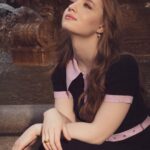 Kiera Allen Instagram - A beautiful day in Bryant Park. Shot by @roseandivyjournal Styling by @emilysanchezstyle Hair and makeup by @jessibutterfield