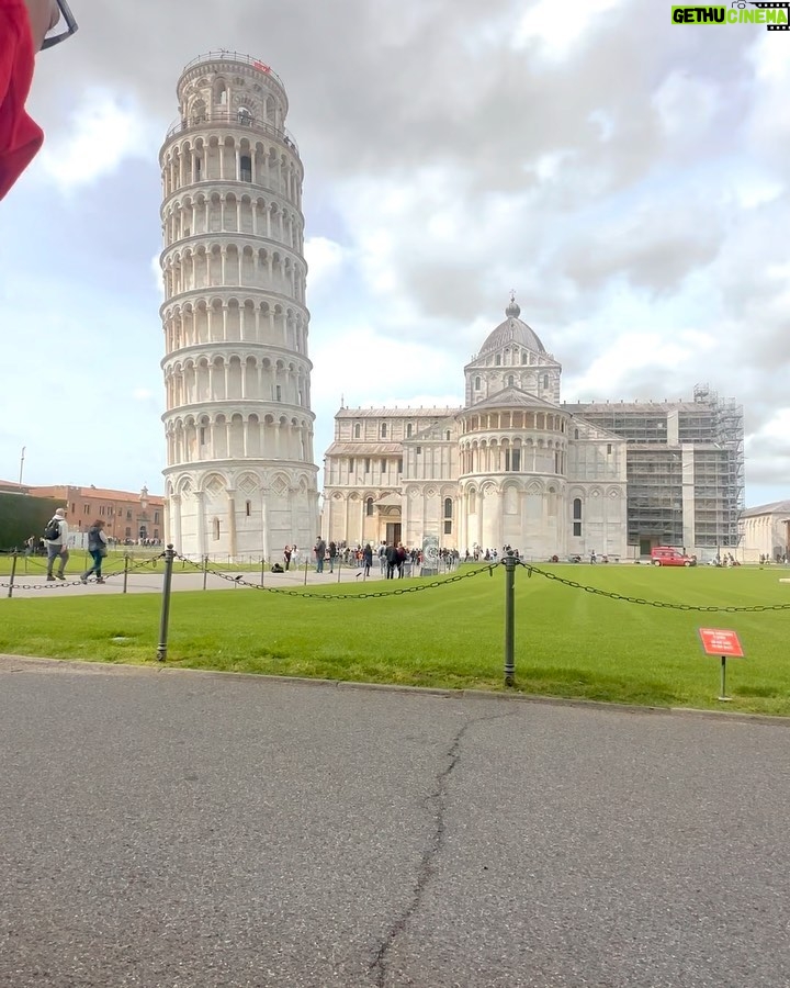 Kila Shafia Instagram - Tourist βοΈππΌπ€ͺπ 30/03/2023 Pisa, Italy