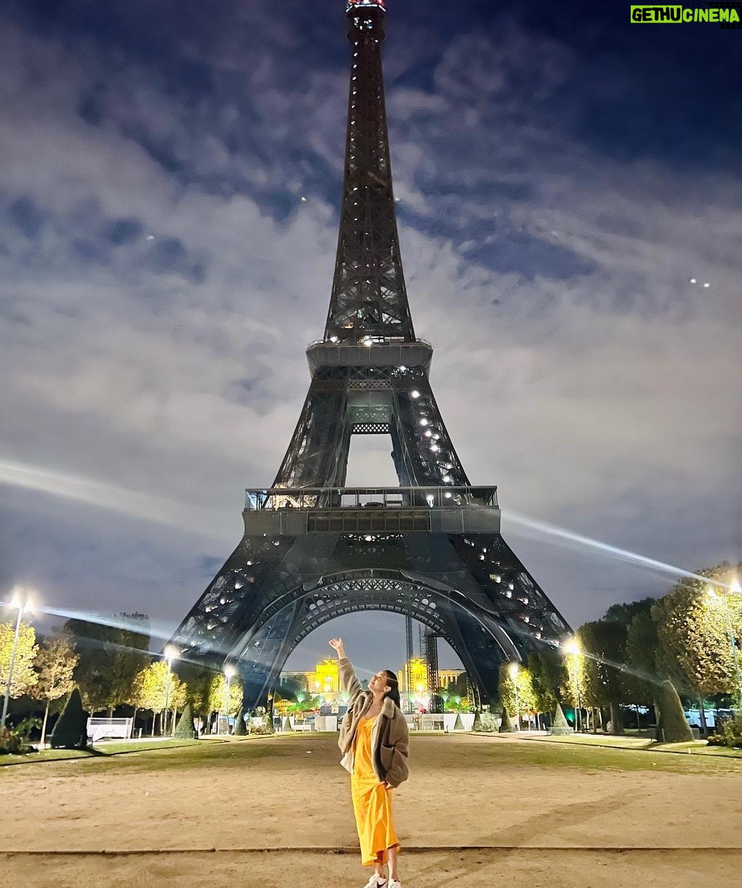 Kila Shafia Instagram - Tadaaaaa ✨✨✨ 8/9/2022 #tapimatilampugengs Paris