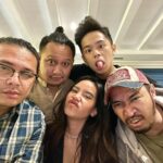 Kila Shafia Instagram - The best part of the season is my friends.