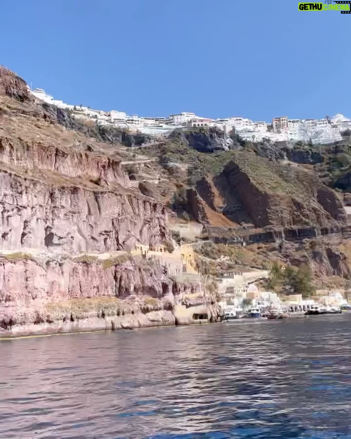 Kila Shafia Instagram - 🌀 Santorini Greece