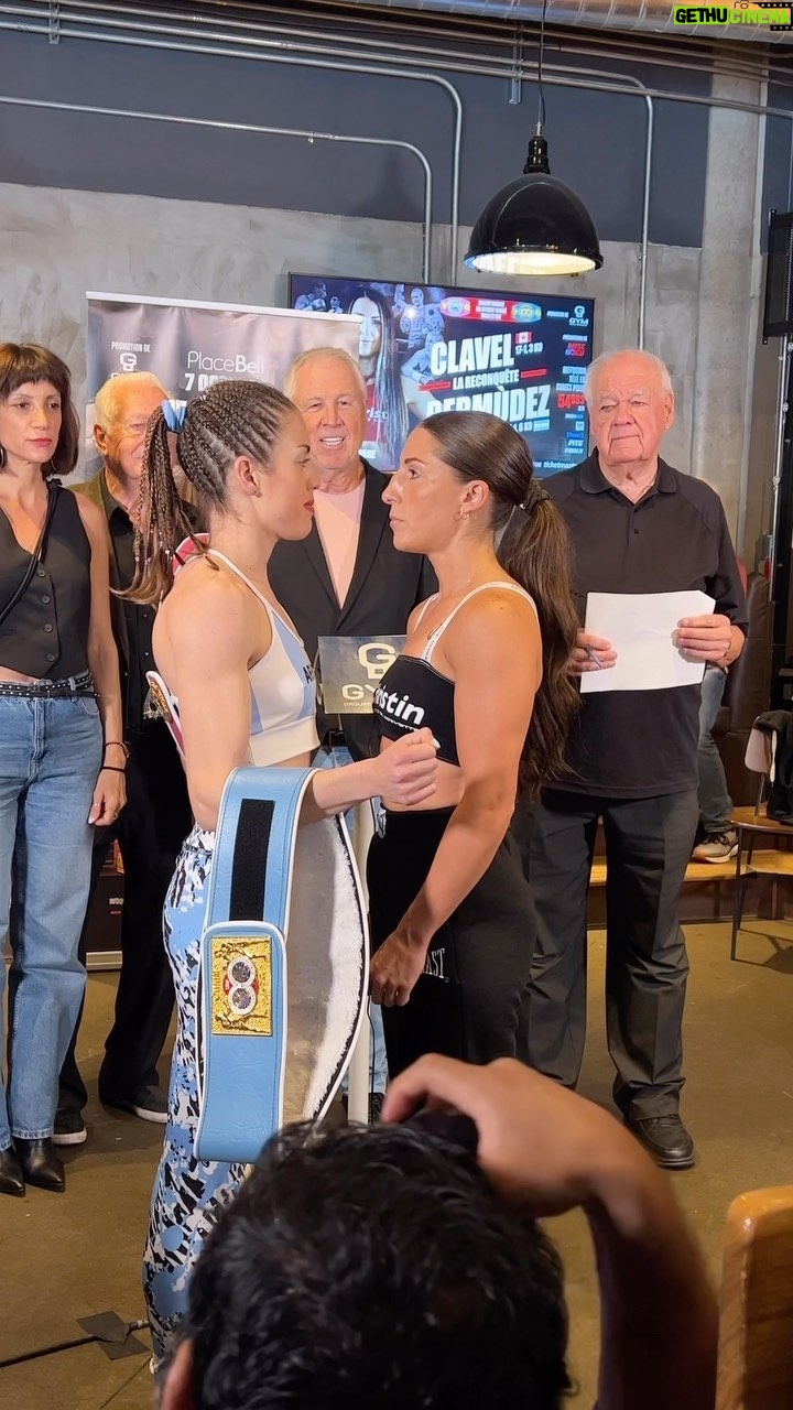 Kim Clavel - 3K Likes - Kim Clavel a n’a pas détaché son regard de son adversaire Evelin Bermudez! On a des frissons! Ce sera un combat d’une grande envergure! 🥊-
-
📸 crédits: @sweetsciencemgt
-
#clavelbermudez #boxing #faceoff #femaleboxer
