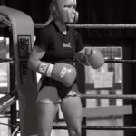 Kim Clavel Instagram - On reste focus, on a q’un seul objectif! Garder les ceintures à la maison ! 🥊 - #clavelbermudez #boxing#girlswhofight #boxeuse