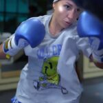 Kim Clavel Instagram - J’ai un excellent camp d’entrainement, je suis dédié à 100%…mais tout va se passer dans le ring, tu as beau avoir le meilleur plan de match au monde, le soir du combat, il faut avoir la capacité à s’adapter à n’importe quoi! - #boxingtraining #boxing #clavelbermudez #boxingtrainingcamp #femaleboxing