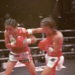 Kim Clavel Instagram - C’est parti ! Plus que 4 semaines avant le retour de @kimklavel dans le ring avec le couteau entre les dents ! 🥊 Elle tentera de remporter deux titres de championnat du monde INF et WBO contre Bermudez 👀 Billets @ evenko.ca 🎟️ #groupeym #lareconquete #clavelbermudez Place Bell