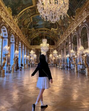 Kim Jisoo Instagram - Jisoo in Versailles 🏰