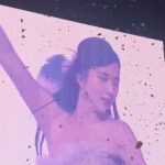 Kim Jisoo Instagram - 2022년 10월 15일, 16일에 시작한 BLACKPINK BORN PINK WORLD TOUR를 2023년 9월 16일, 17일로 막을 내리게 됐습니다! 🖤💖 처음 투어를 시작할 때 오랜 시간 못 본 블링크를 만날 수 있다는 두근거림 반과 잘 해낼 수 있을지 걱정 반으로 시작했는데요, 저희와 함께 즐겨준 여러 나라에 있는 모든 블링크들 너무 고맙고 사랑합니다!💓 투어 중간중간 코첼라, BST 등등 큰 공연들도 할 수 있어서 너무 영광이었습니다. 그리고, 처음으로 솔로 앨범도 나오고 저의 솔로곡으로 콘서트에서 공연할 수 있어서 행복했던 것 같아요!🌹 이렇게 많은 추억이 남은 공연인 만큼 시작했던 서울에서 마무리할 수 있어서 너무나도 좋았고, 건강하게 잘 마무리해 준 우리 블랙핑크 멤버들한테도 고맙고 사랑한다고 말하고 싶어요! ♥️ 약 1년 동안 함께 해준 TEAM BLACKPINK!! 우리 모든 공연 스텝분들, 헤메스분들, 댄서분들 다 너무 고맙고 자랑스럽습니다!👍🏻👏🏻👍🏻👏🏻 우리 블링크!!! 언제나 함께해 주고 블랙핑크를 행복하게 해 줘서 고마워요! 행복했습니다! 사랑합니다! 🖤💖 @blackpinkofficial #BORNPINKFINALE 🥹 고척돔