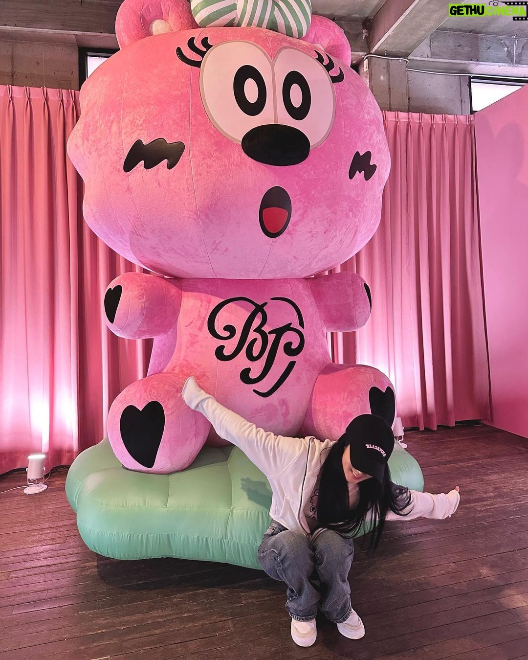Kim Jisoo Instagram - D-1 λκ·Όλκ·Ό π€π Korea