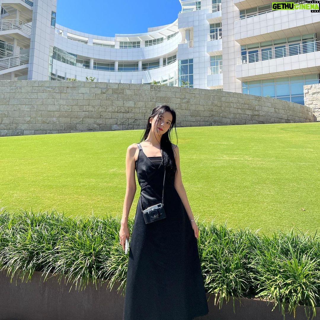Kim Jisoo Instagram - π΅LAμμμ μμ μκ°π΅ The Getty Center