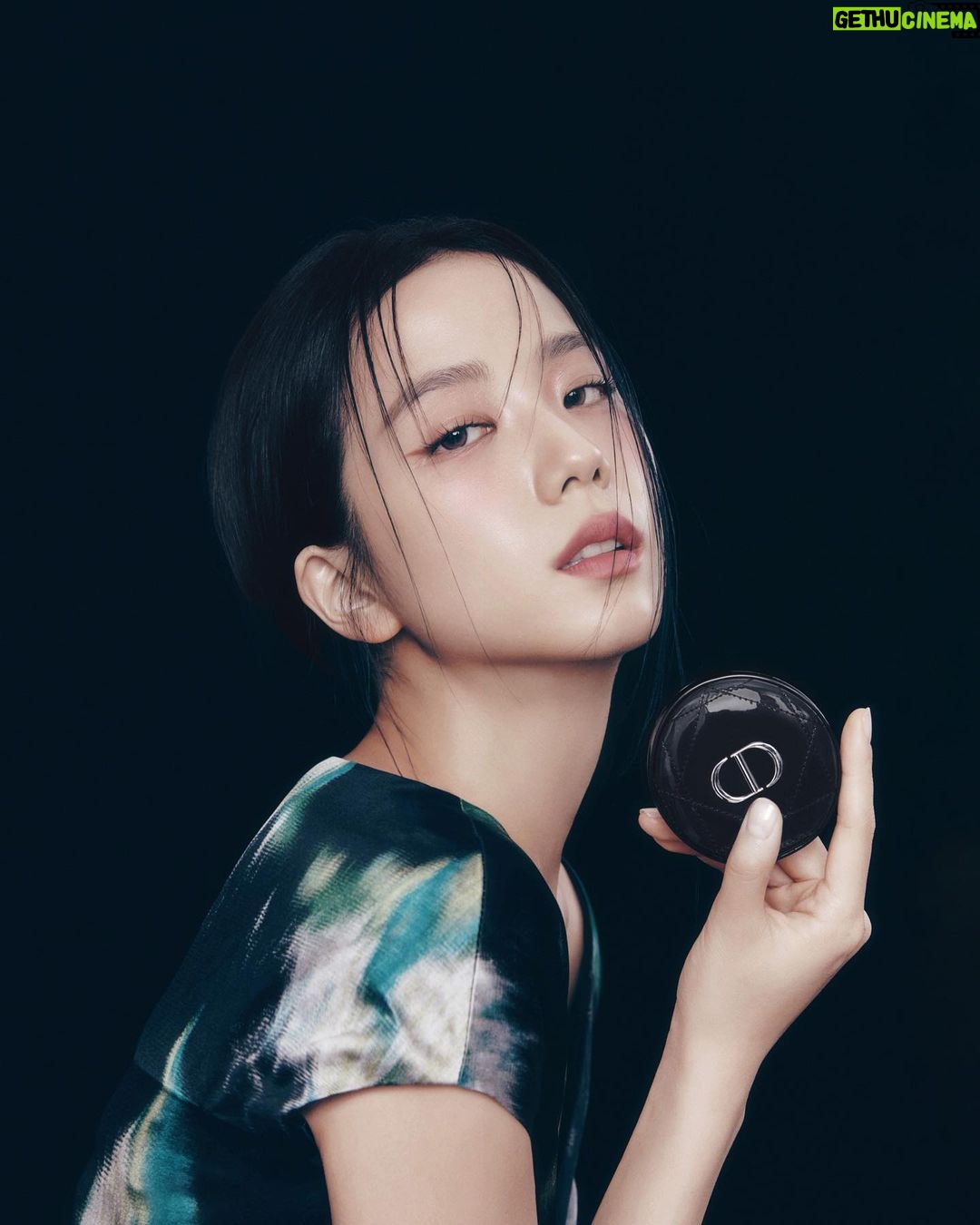 Kim Jisoo Instagram - @marieclairekorea @diorbeauty