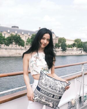 Kim Jisoo Instagram - At the Dior Spa Cruise 🌊
#DiorSpa @Diorbeauty