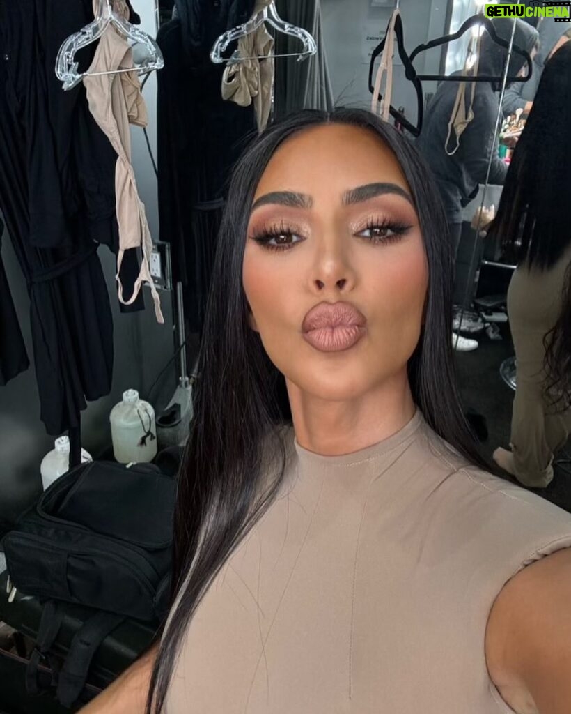 Kim Kardashian Instagram - $ALE$