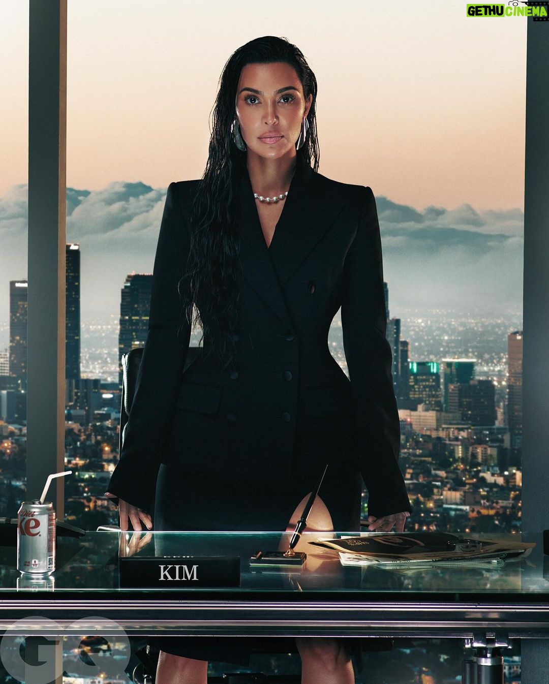 Kim Kardashian Instagram - Hi! I’m the GQ Man of the Year! 😱🤯🥰