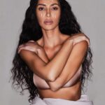 Kim Kardashian Instagram – COMING SOON: @SKKN Resurfacing Pumpkin Enzyme Mask and Treatment Brush.

Developed with cutting-edge biotechnology, our rinse-off exfoliating mask launches on October 4th alongside our application brush. Join the waitlist at the link in bio to shop first.