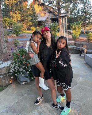 Kim Kardashian Instagram - Everything