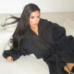 Kim Kardashian Instagram - me and my 5050 boots @stuartweitzman #swpartner