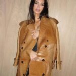 Kim Kardashian Instagram – me and my 5050 boots @stuartweitzman #swpartner