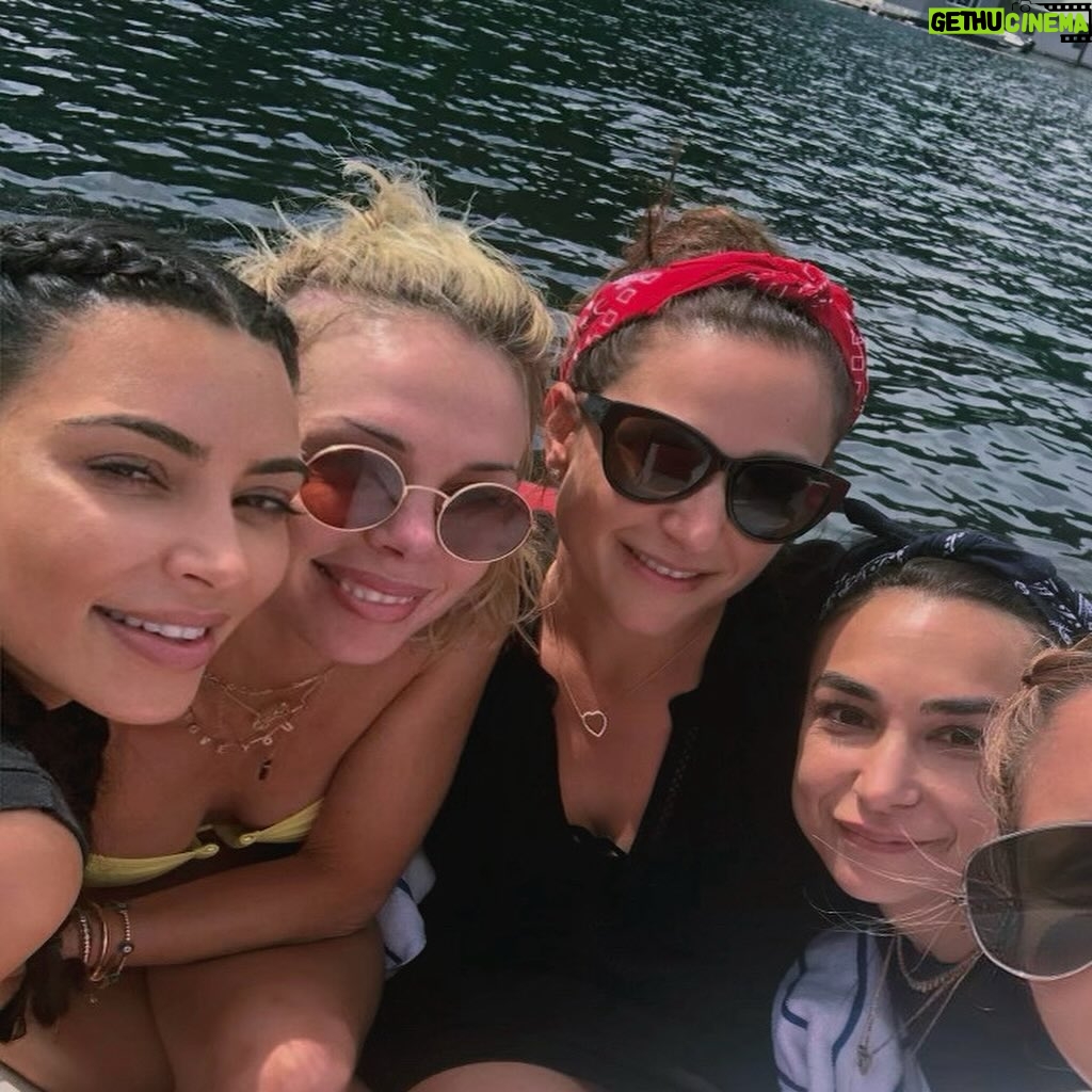 Kim Kardashian Instagram - Lake Life