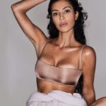 Kim Kardashian Instagram – COMING SOON: @SKKN Resurfacing Pumpkin Enzyme Mask and Treatment Brush.

Developed with cutting-edge biotechnology, our rinse-off exfoliating mask launches on October 4th alongside our application brush. Join the waitlist at the link in bio to shop first.